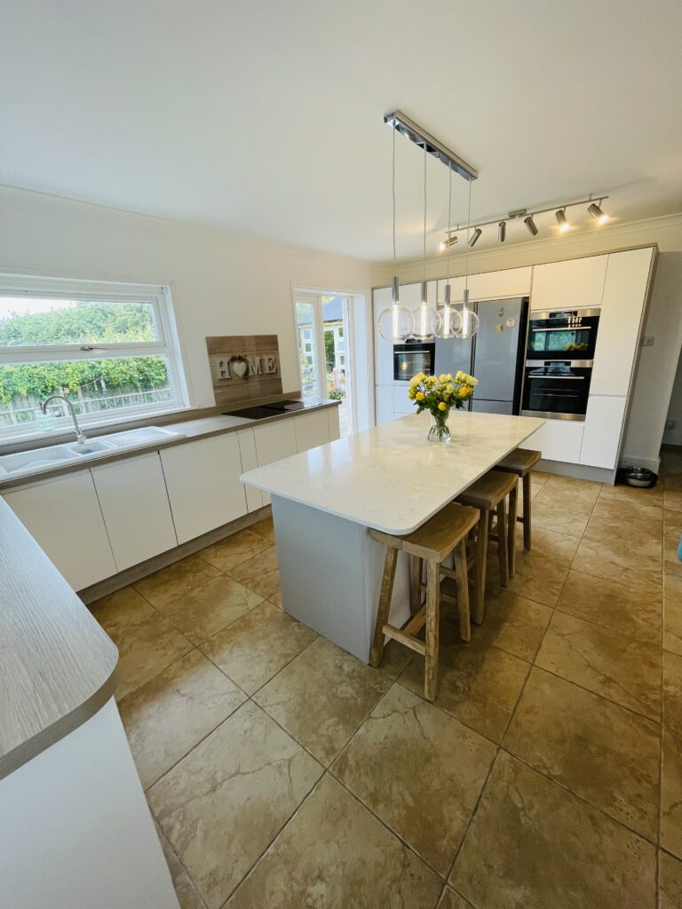 Kitchen by MD Woodwork Needs Carpentry & Construction in Cornwall